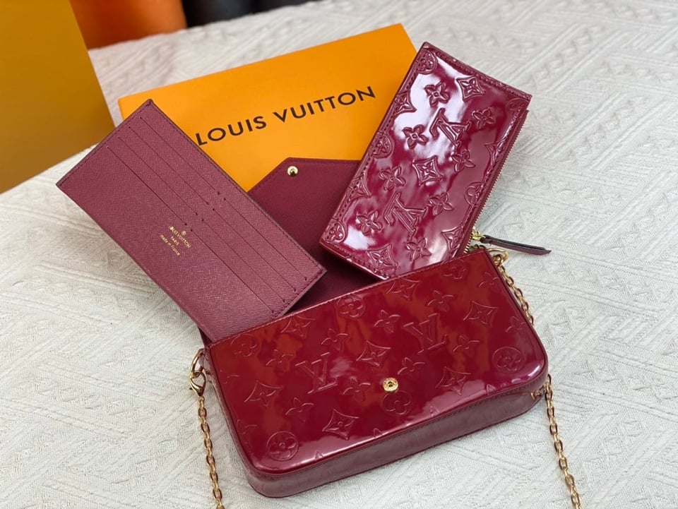 Louis Vuitton Pochette F Licie Wine Red 21Cm view 6