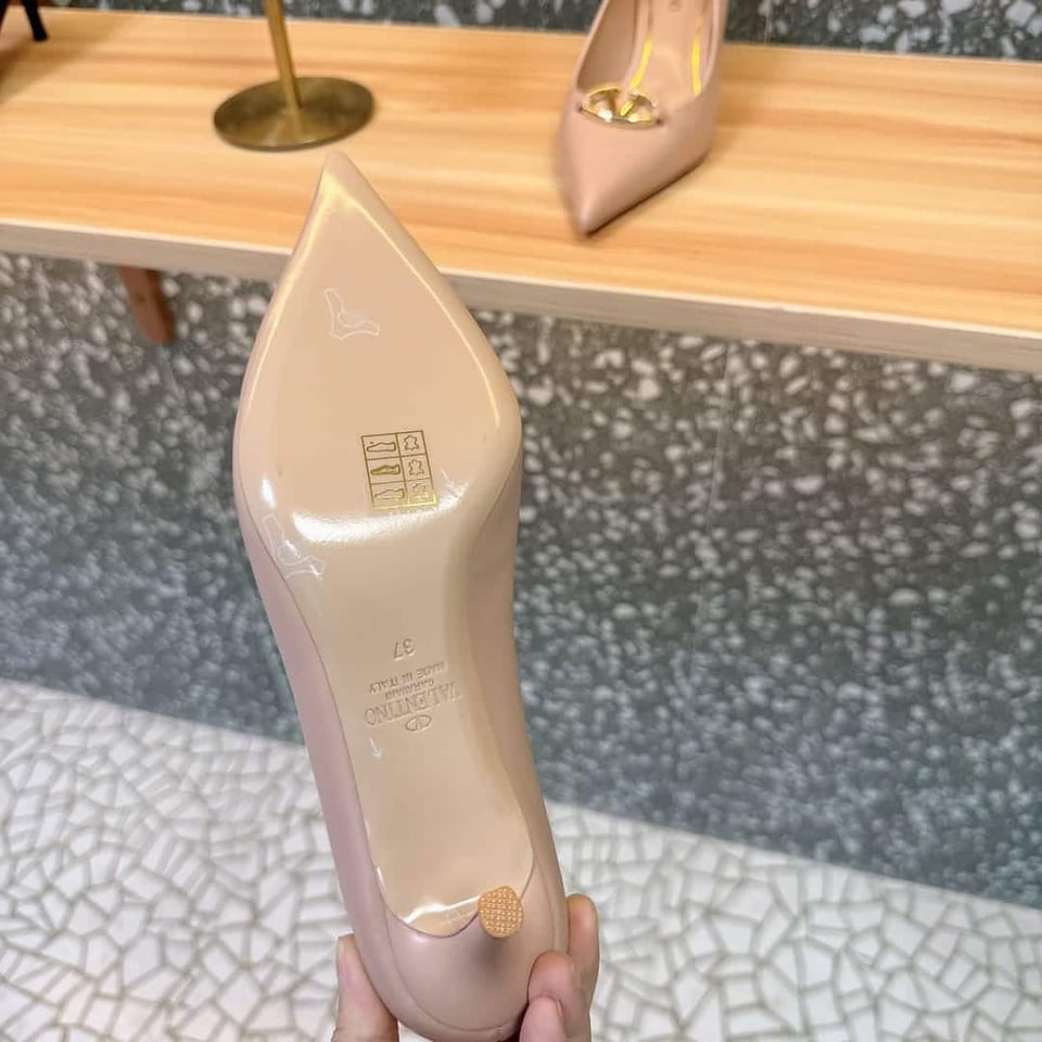 Valentino Garavani Vlogo Patent Leather Slingback Pump Pink view 4