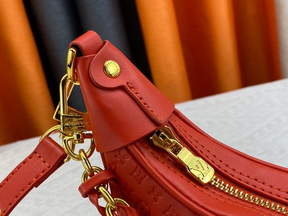 Louis Vuitton Loop Baguette Bag Red 23Cm M22594 view 5