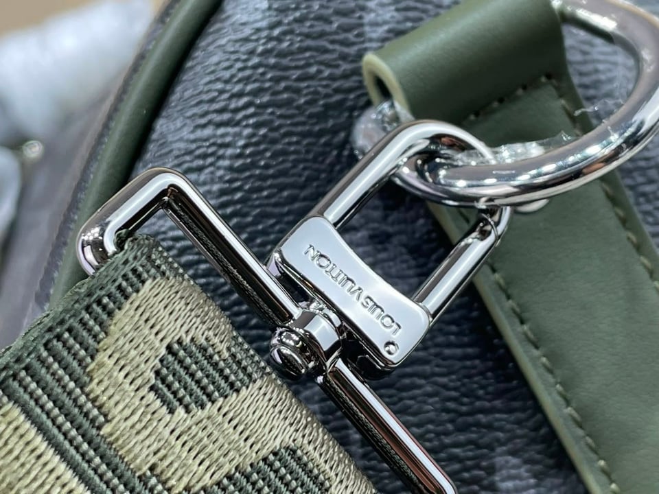 Louis Vuitton LV x TM Keepall Bandoulière 45cm/17.7in Khaki Green M28837 view 10