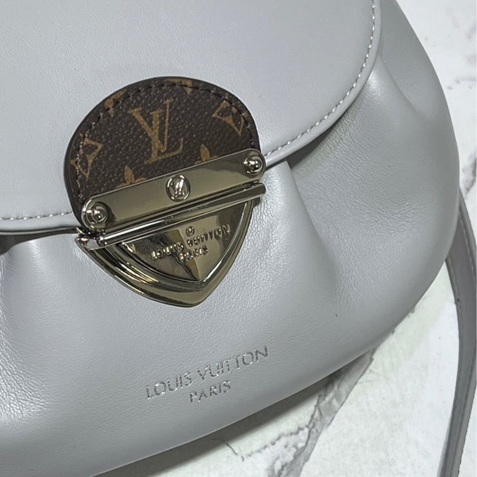 Louis Vuitton Sunset Vibe Lv Vibe Silver 27Cm view 6