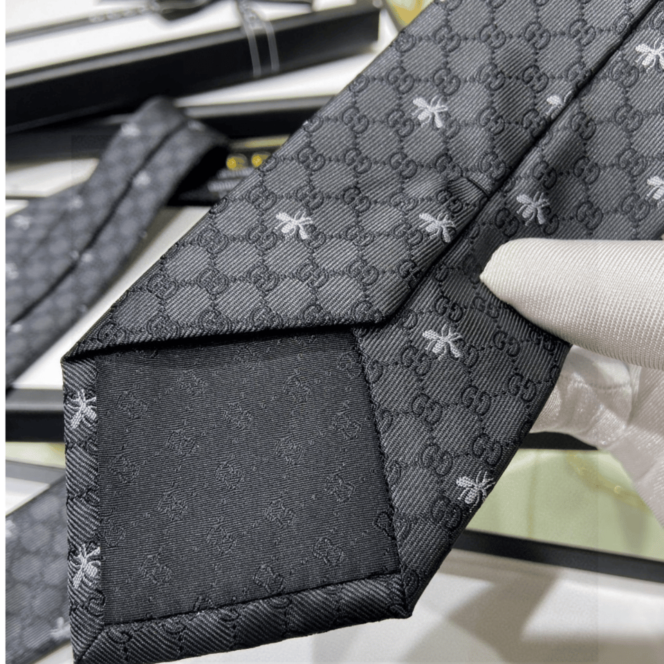 Gucci Black Necktie Versatile Silk Tie For Men view 6