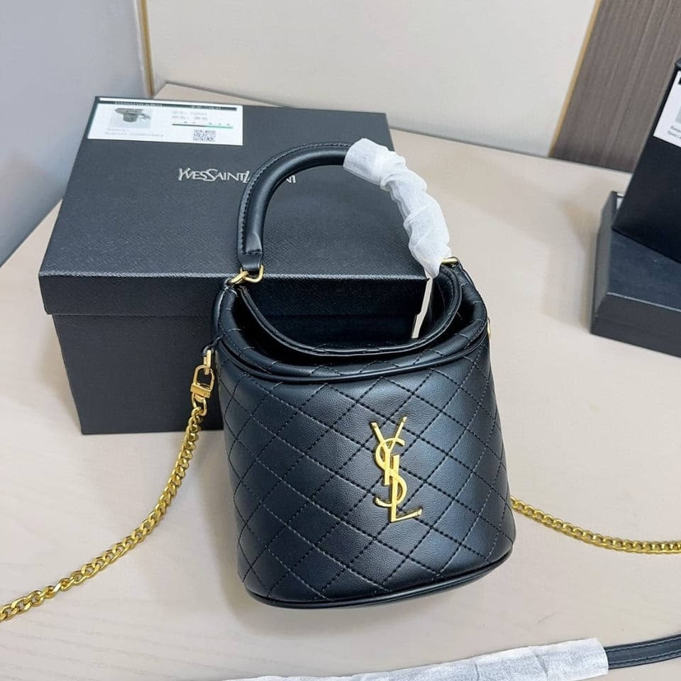 Saint Laurent Gaby Bucket Bag In Black 18Cm view 4