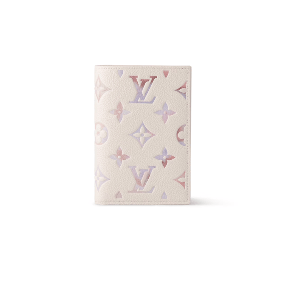 Louis Vuitton Passport Cover For Women 10cm M25917 view 2