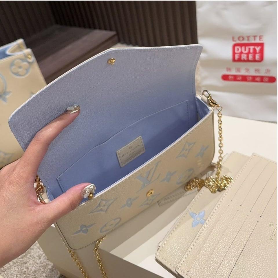 Louis Vuitton F Licie Pochette Bag Candy Blue 21Cm M83025 view 5