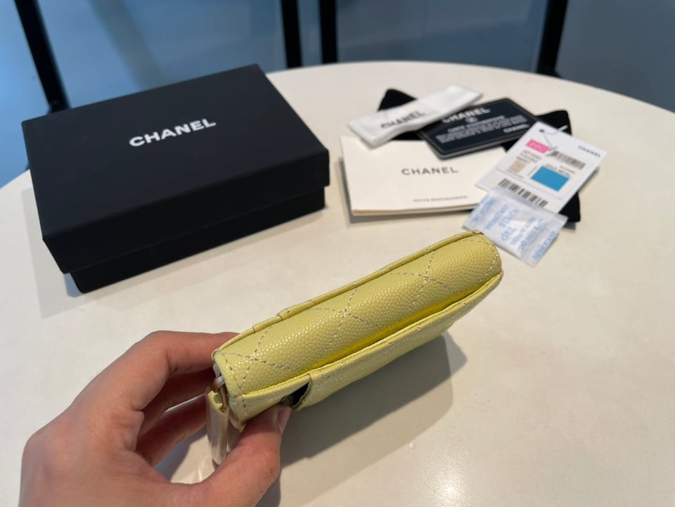 Chanel Zipped Coin Purse 11 Yellow Grained Calfskin view 10