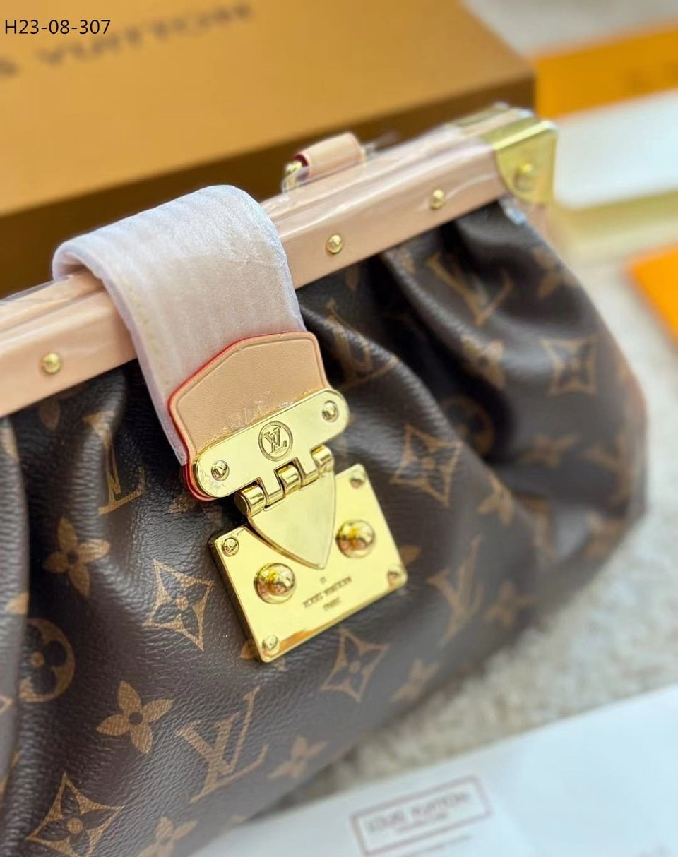 Louis Vuitton Monogram Clutch Bag Brown 28Cm M46544 view 8