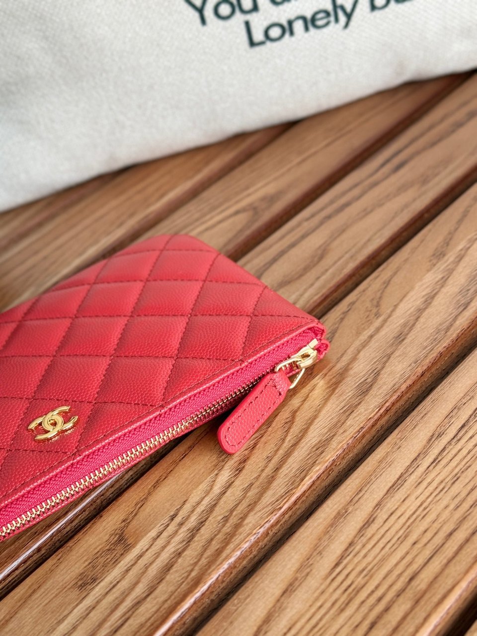 Chanel Zipped Wallet 20Cm Red Quilted Caviar Gold Hardware view 8