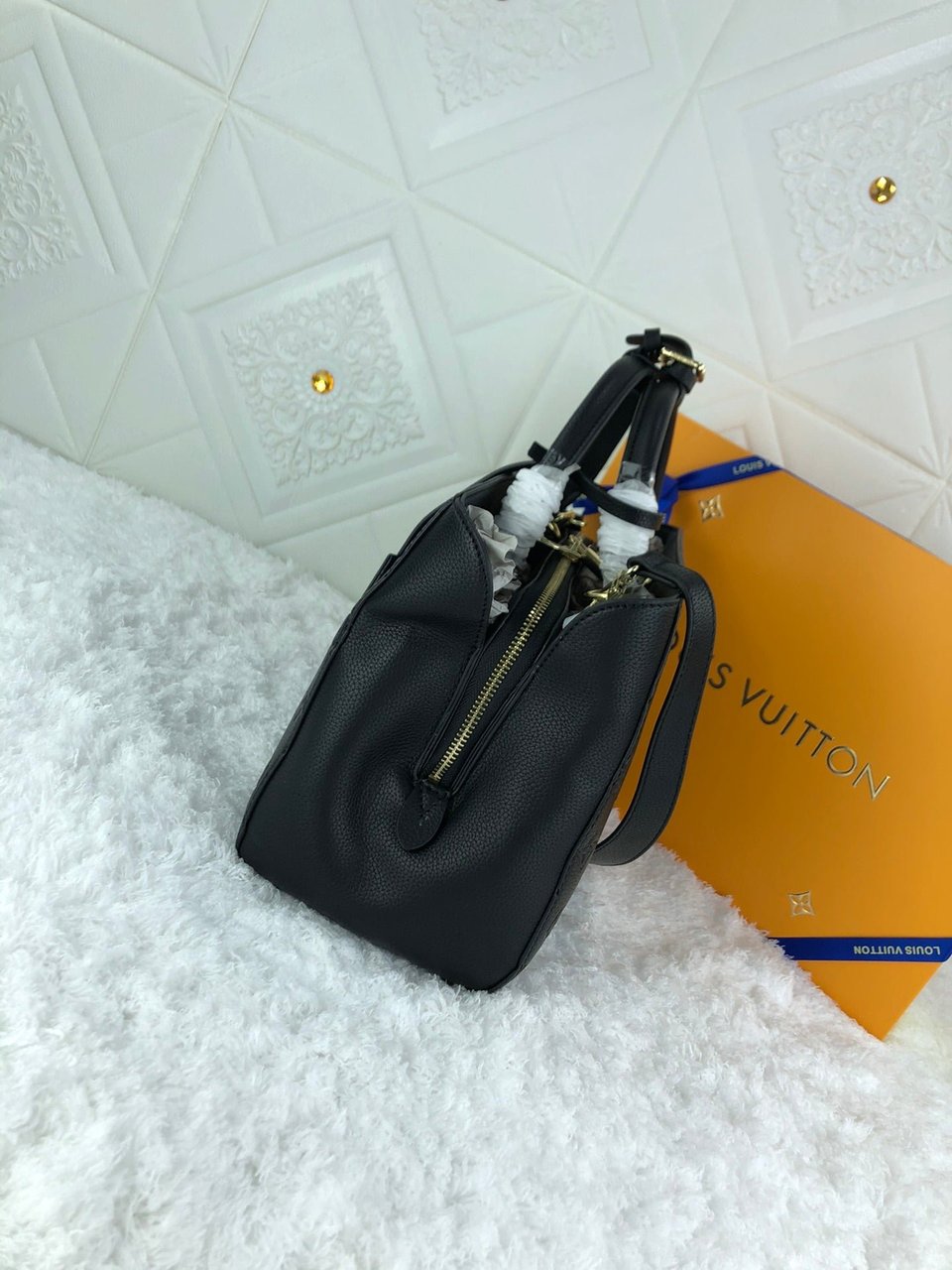 Louis Vuitton Montaigne Bb Empreinte Noir Black 33Cm view 4