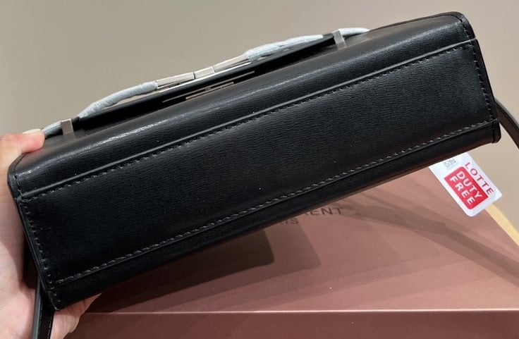 Saint Laurent Manhattan Shoulder Bag In Box Saint Laurent Leather Black Silver 25Cm view 4
