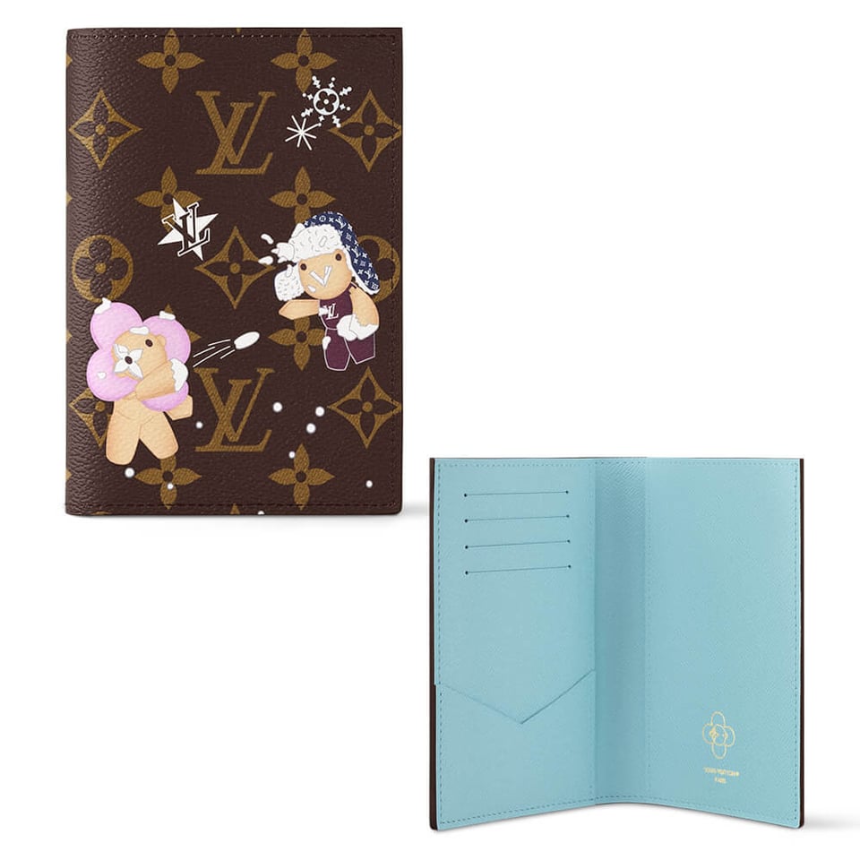 Louis Vuitton Passport Cover 2024 view 2