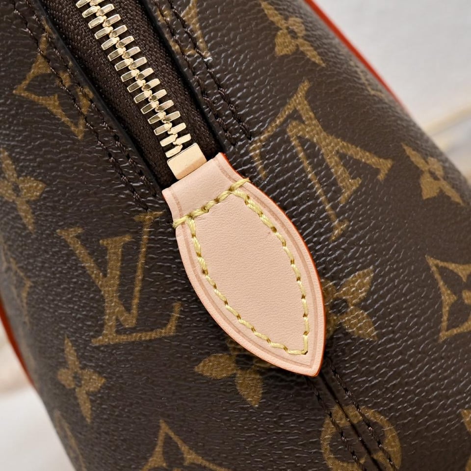 Louis Vuitton Squire PM Bag 30cm M28951 view 8