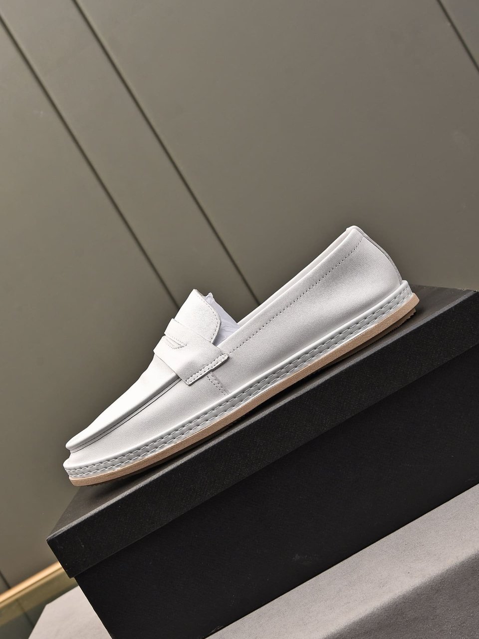 Prada Men’S Flat Loafers Leather White view 6