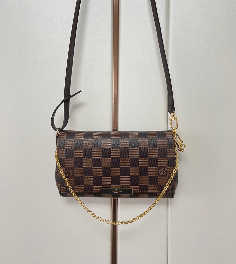 Louis Vuitton F Licie Pochette Damier Azur 21Cm view 4