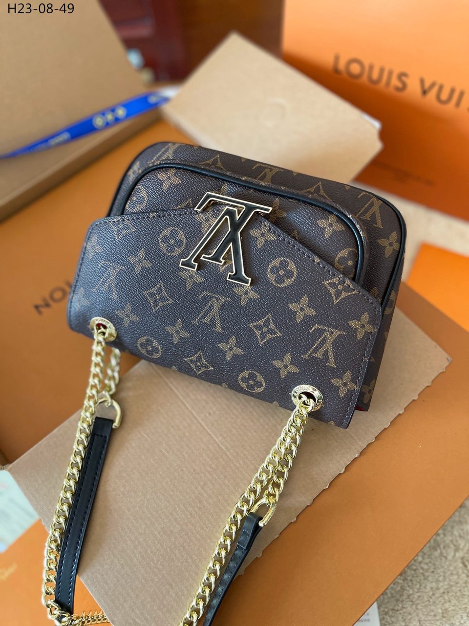 Louis Vuitton Passy Monogram Canvas 23Cm M45592 view 5