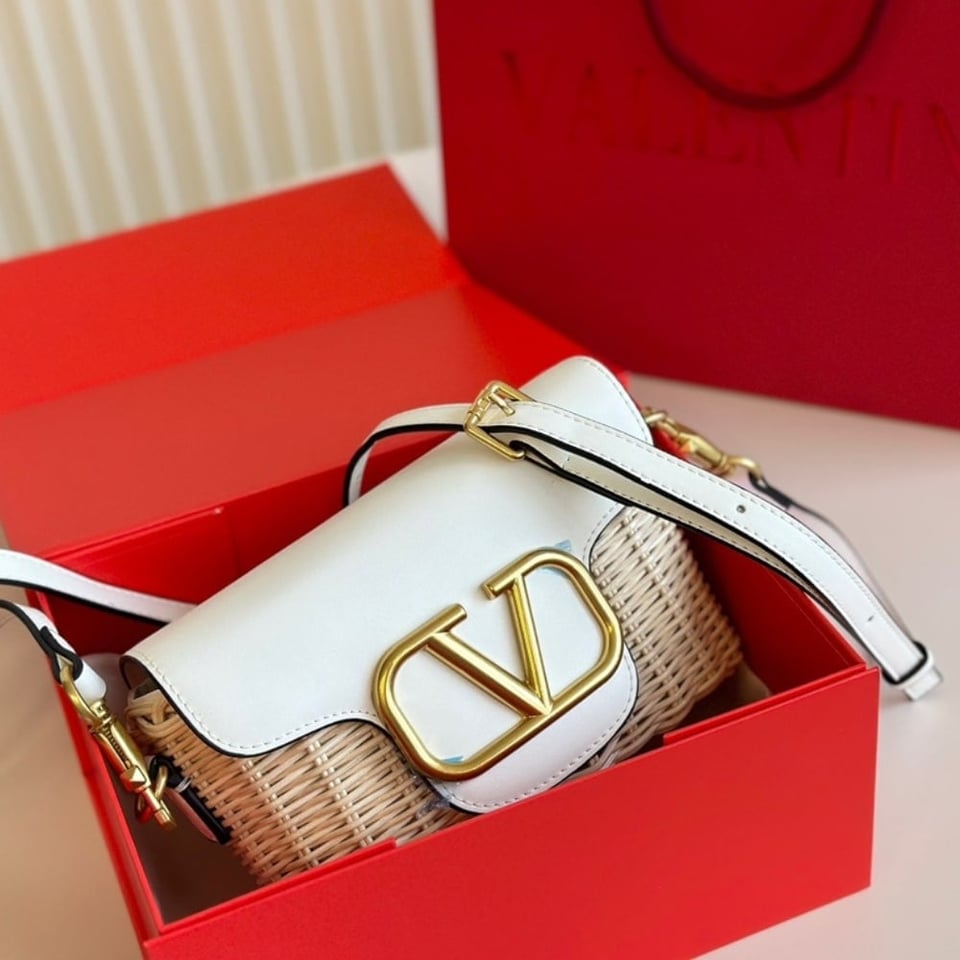 Valentino Loco Vlogo Flap Straw Shoulder Bag White 18Cm view 3