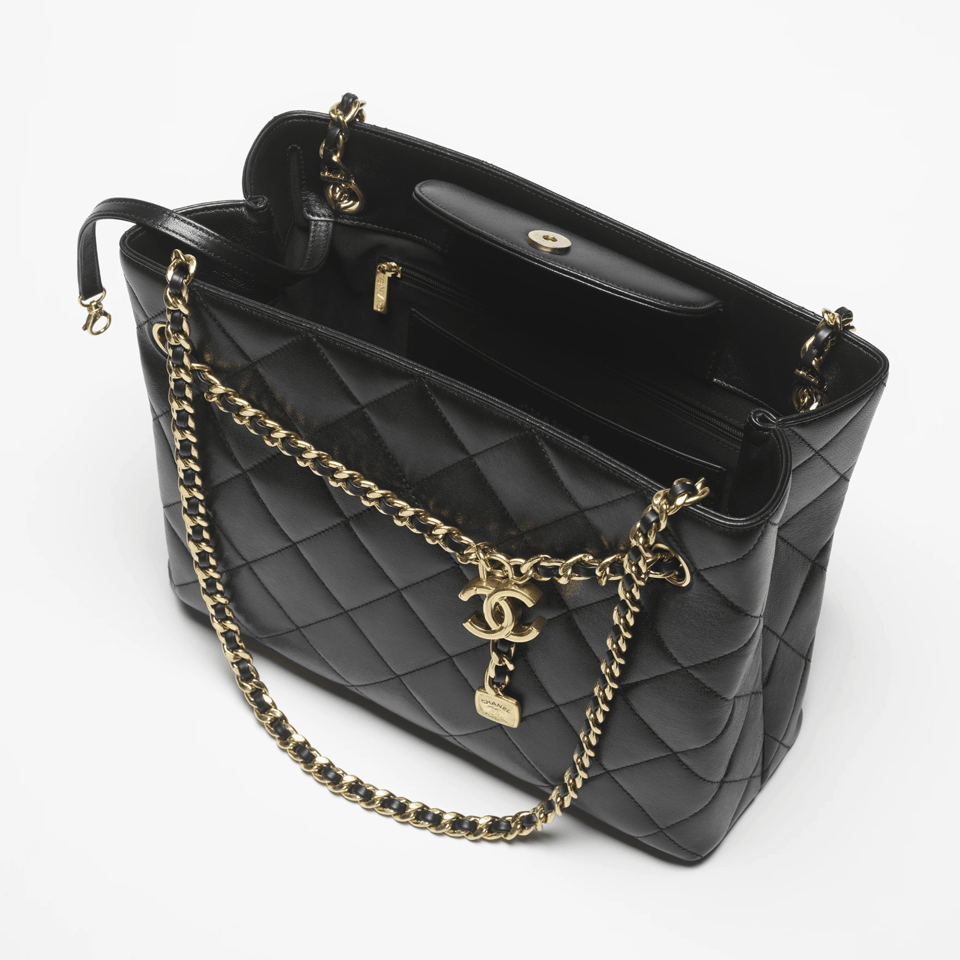 Chanel Shopping Bag Shiny Lambskin 29.5cm/11.6in view 6
