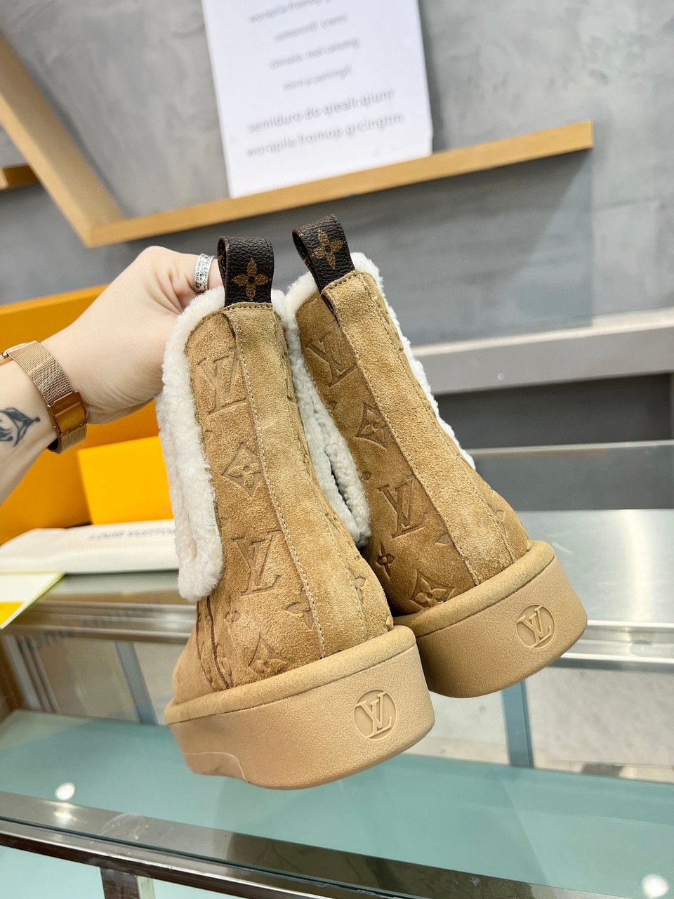 Louis Vuitton Aspen Chelsea Ankle Boot Beige 1Adc7R view 4