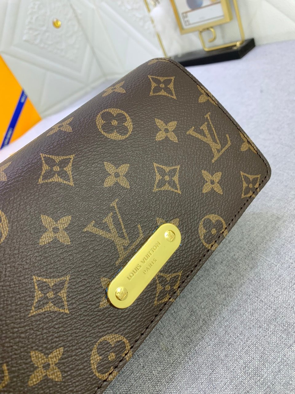 Louis Vuitton Wallet On Chain Lily Monogram 20Cm M82509 view 5