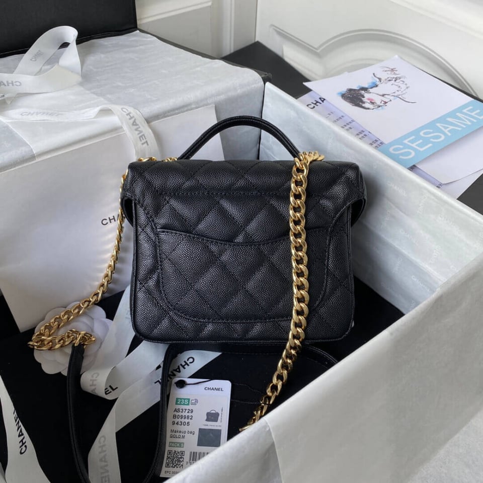 Chanel Grained Calfskin Small Vanity Case 17.5cm view 4