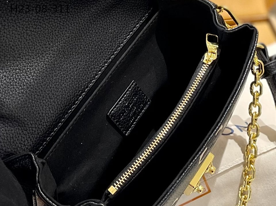 Louis Vuitton Pochette M Tis East West Bag Black Beige 21Cm M46596 view 4