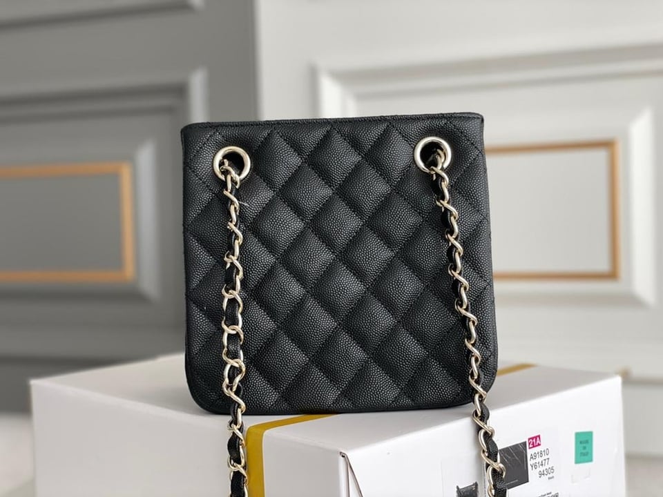 Chanel Grained Embossed Hobo Bag Black 17Cm/6.7in view 4