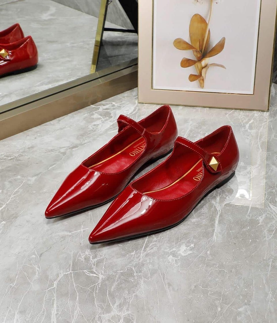 Valentino Garavani Tiptoe Patent Leather Ballet Flats Red view 9