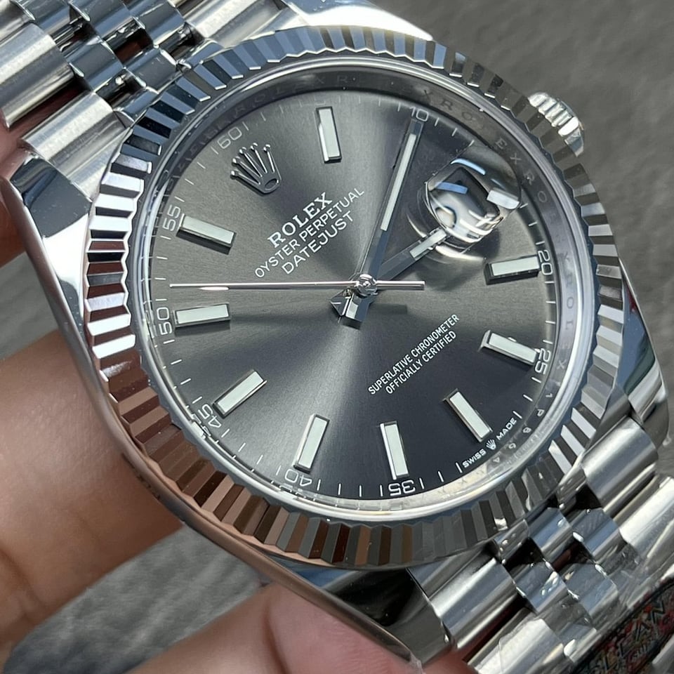 Rolex Datejust 41mm Rhodium Dial 126334 Jubilee view 6