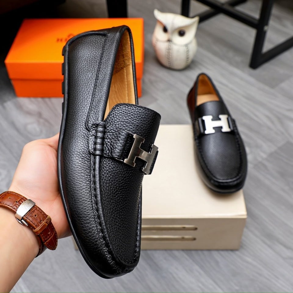 Hermes Men’S Loafer Moccasin Leather With H Silver Black view 6