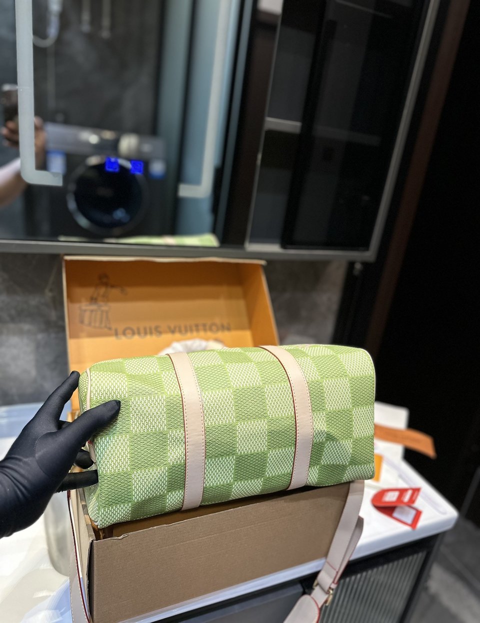 Louis Vuitton Keepall Bandouli Re Damier Canvas Green 35Cm N40671 view 9