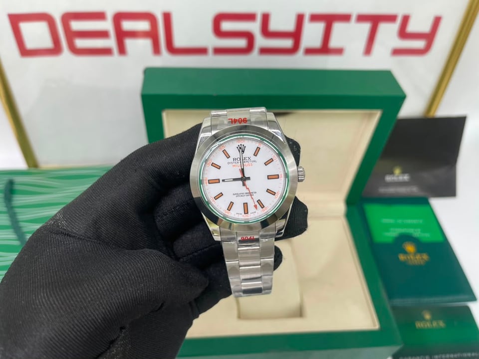 Rolex Milgauss 40mm White Dial 116400 view 5