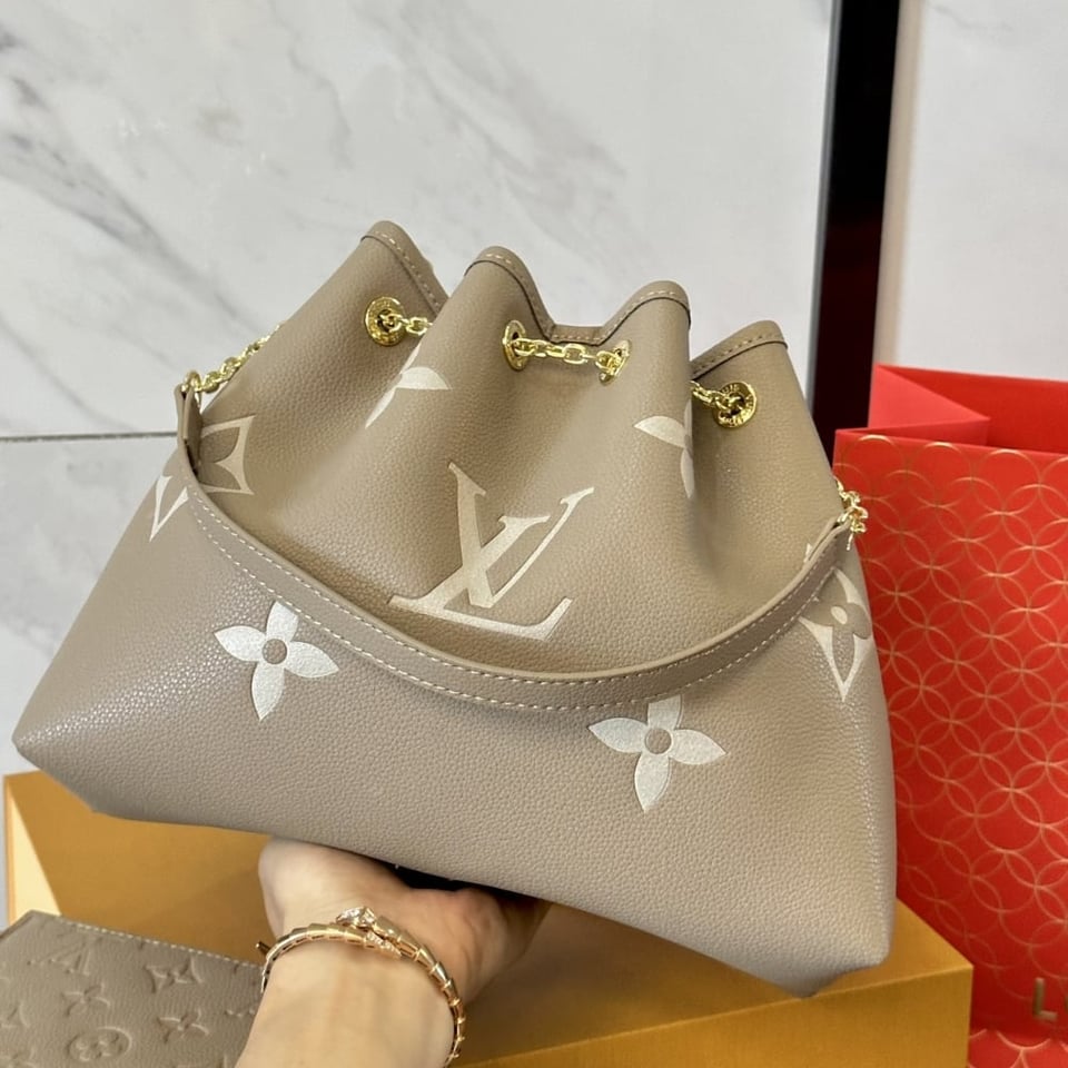 Louis Vuitton Summer Bundle Bag Tourterelle Grey 28Cm M25453 view 5