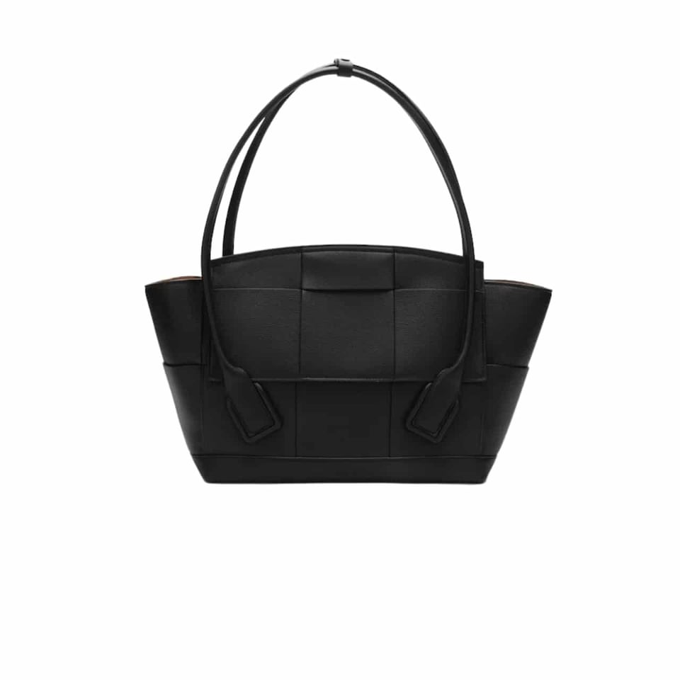Bottega Veneta Arco Handbag Leather In Black 20Cm view 2