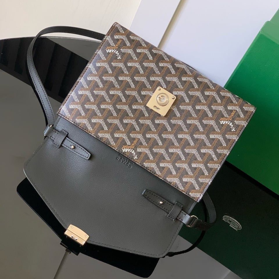 Goyard Chypre Wallet-Pouch 21 Cm Black Goyardine Canvas And Calfskin view 10