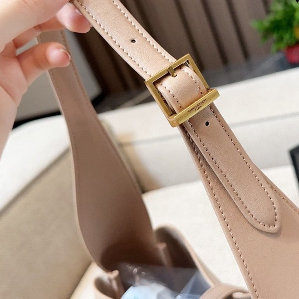 Saint Laurent Le 5 A 7 Supple Small In Grained Leather Rose 24Cm view 6