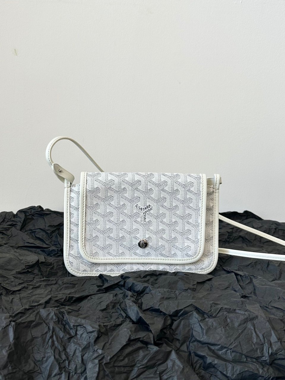 Goyard Plumet Pocket Wallet 20 Cm White Goyardine Canvas And Lambskin Trim view 7