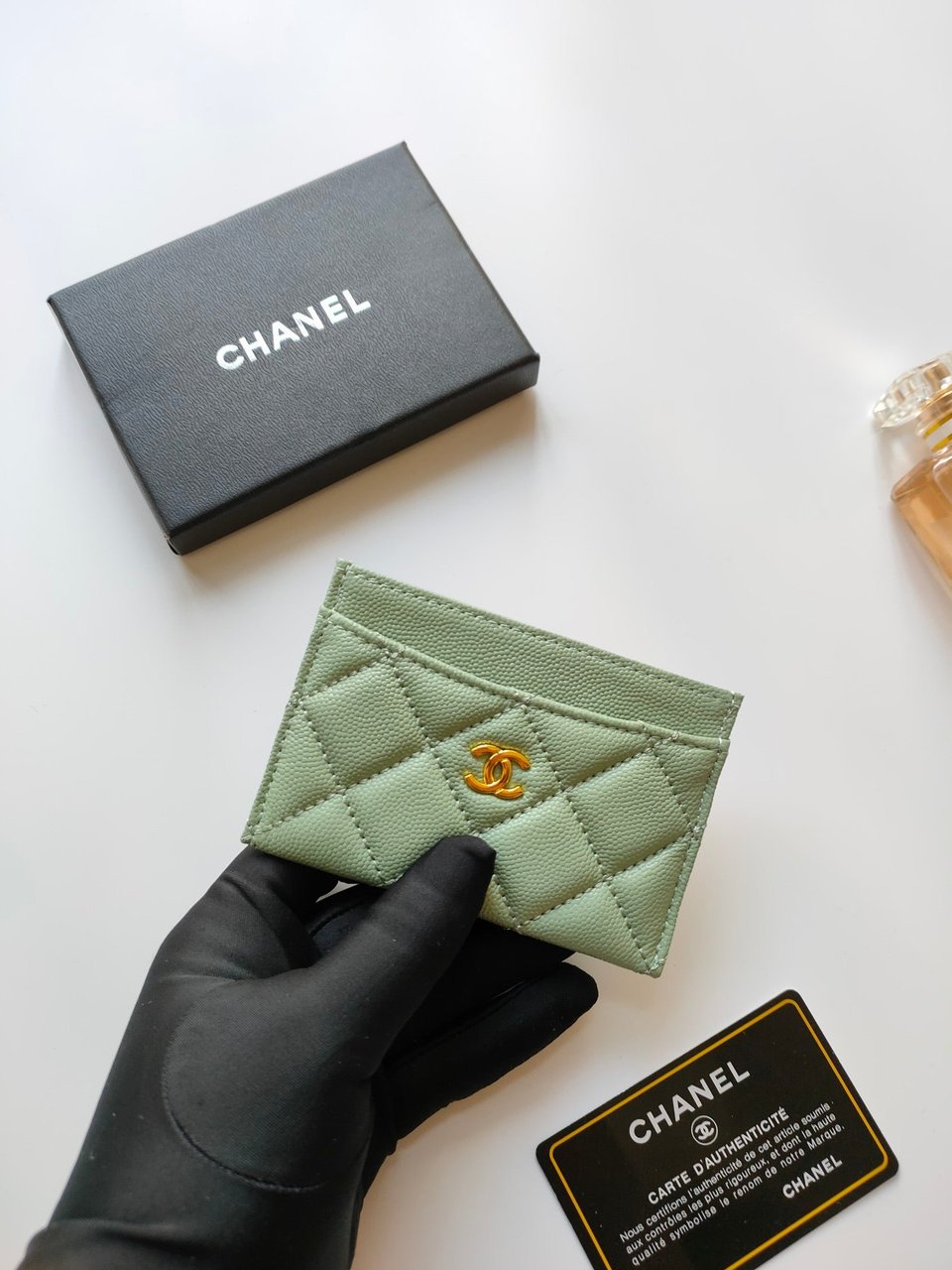 Chanel Card Holder 11.2 Light Grren Grained Calfskin Gold Icon view 4