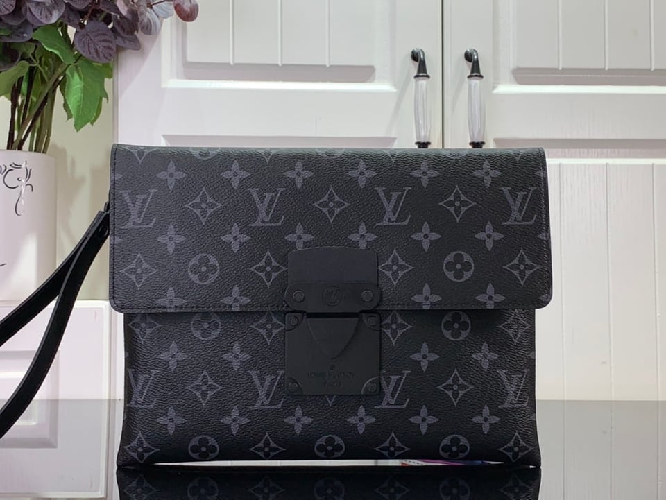 Louis Vuitton S Lock A4 Pouch Black 28Cm view 3