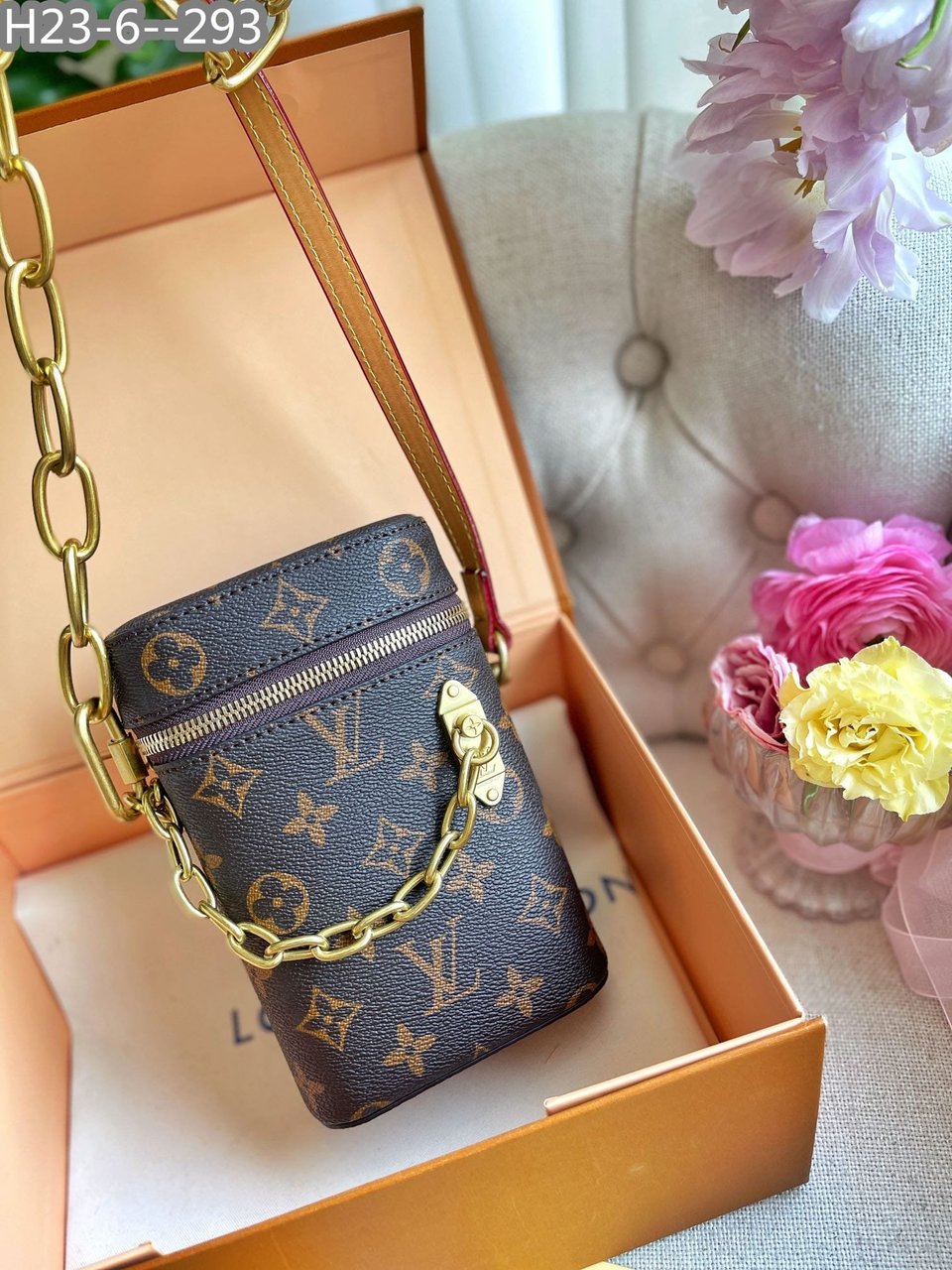 Louis Vuitton Phone Box Monogram Legacy Brown 18Cm M44914 view 4
