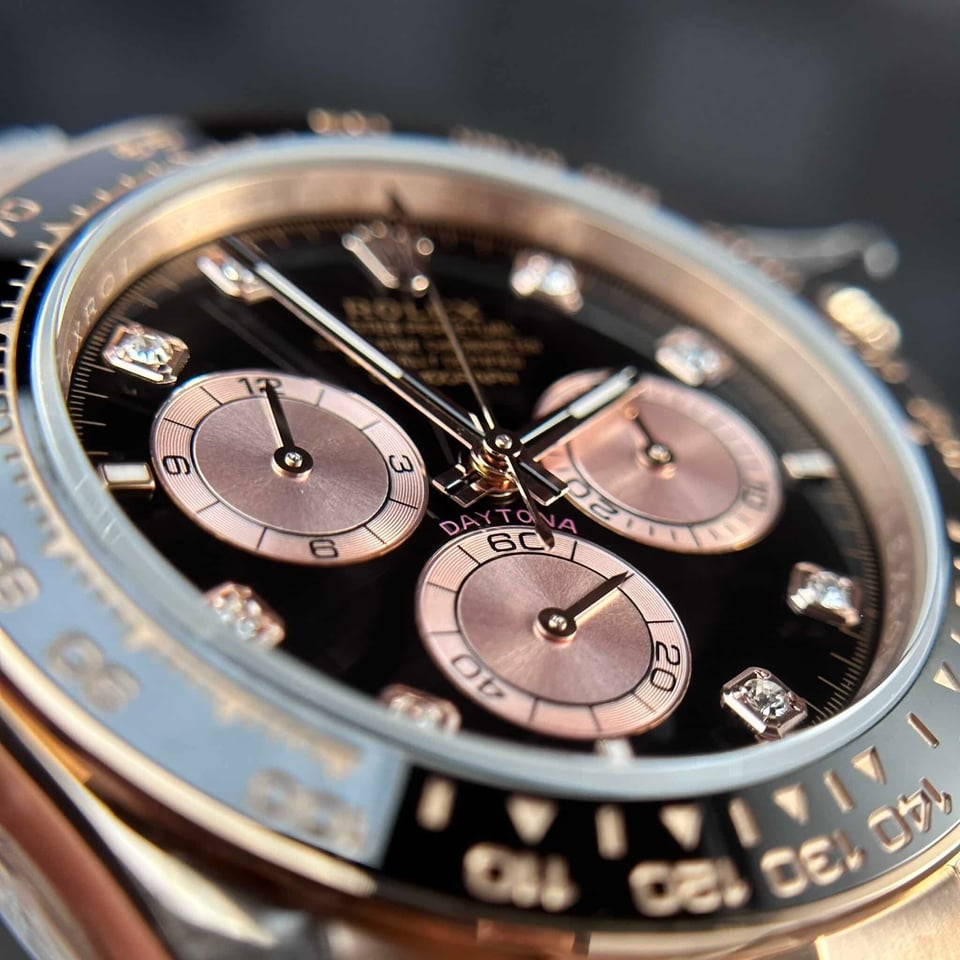 Rolex Daytona 40 mm Sundust Dial 126515LN view 8