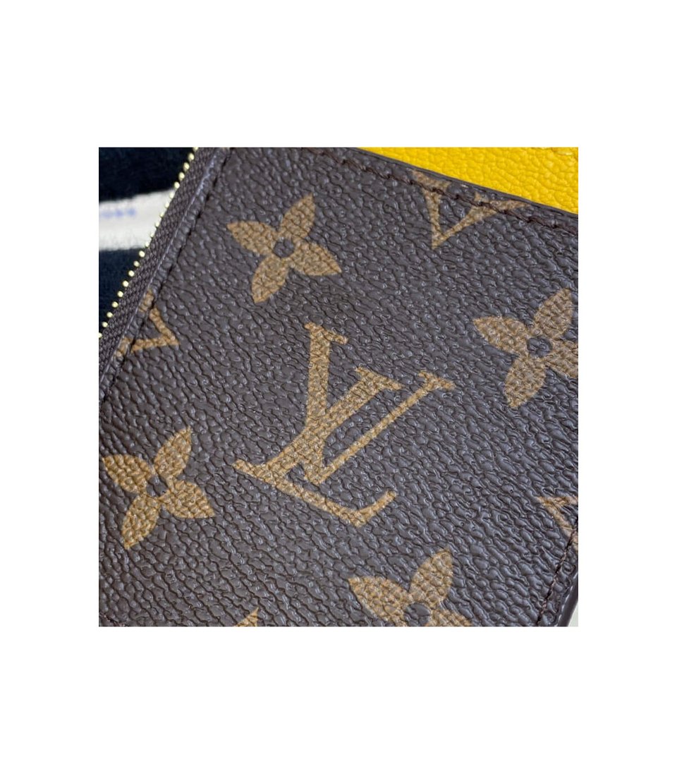Louis Vuitton Donald Duck Coin &amp; Card Holder view 5