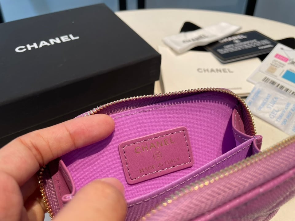 Chanel Zipped Coin Purse 11 Pink Grained Calfskin view 5