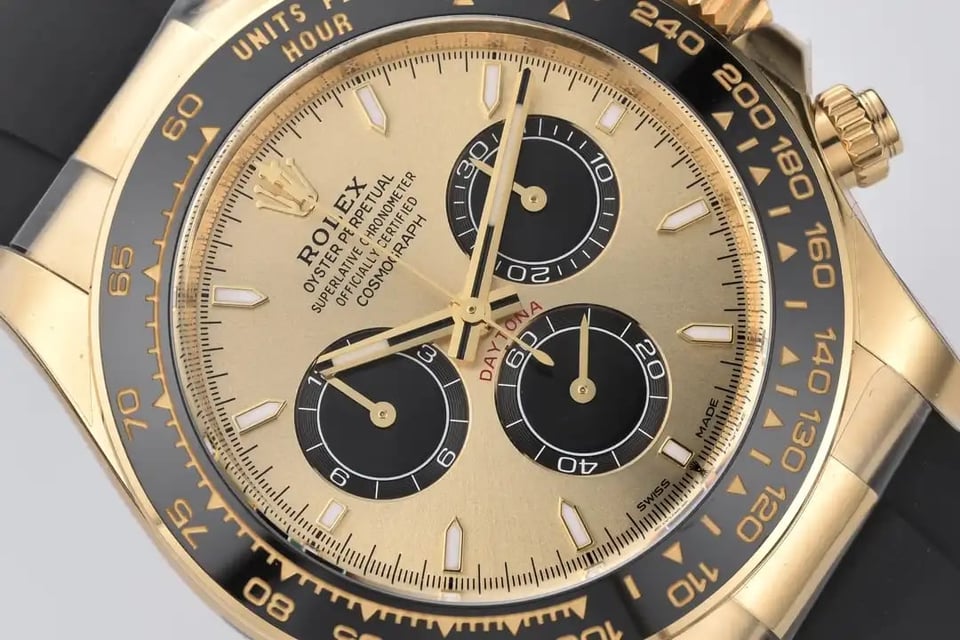 Rolex Daytona 40 mm Golden Dial 126518LN “Pikachu” view 9