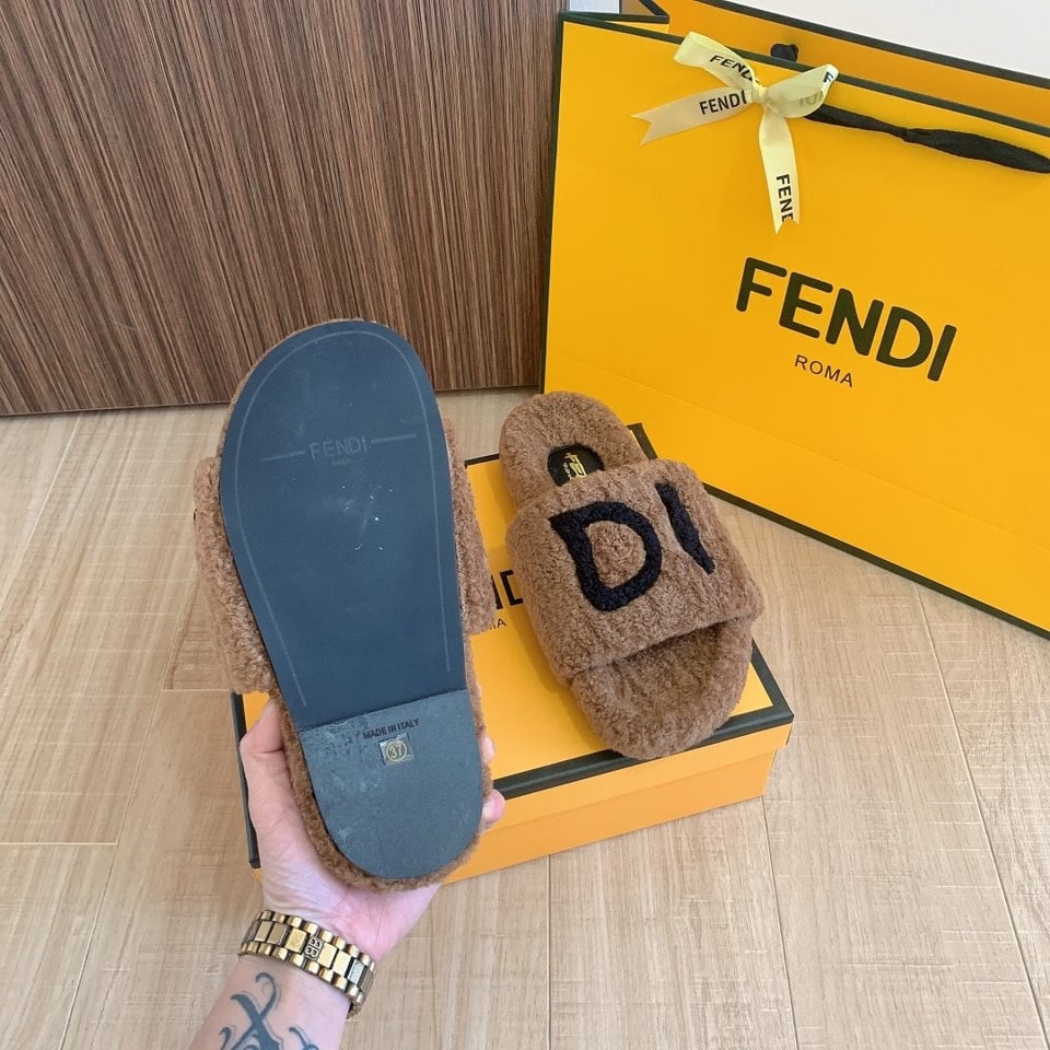 Fendi Fleece Slippers Brown view 3