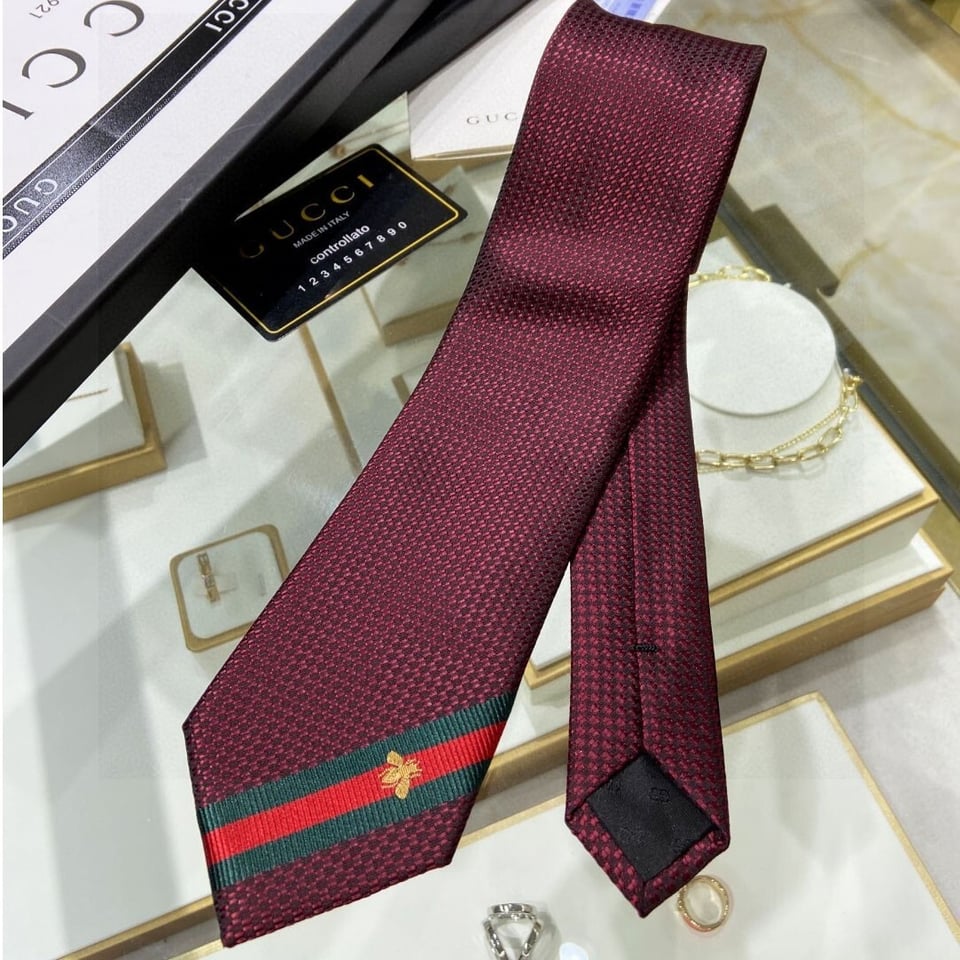 Gucci Bee Pattern Red Canvas Tie For Men view 8