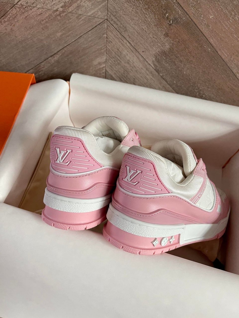 Louis Vuitton Lv Trainer Sneaker Pink Rose 1Aboek view 5