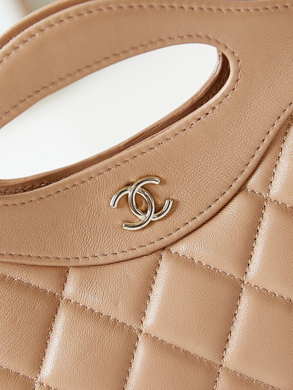 Chanel 24S31 Nano Shopping Bag 17.5Cm Brown Lambskin Gold Hardware view 9
