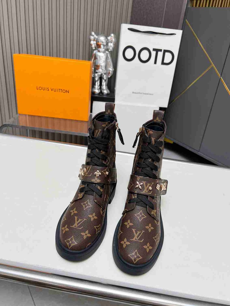 Louis Vuitton Citizen Boots Monogram Brown view 7