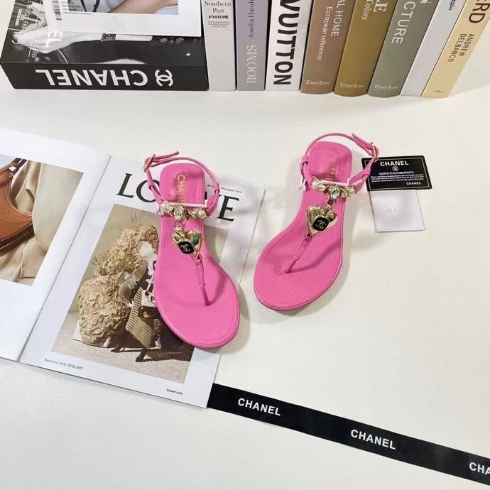 Chanel Shiny Pearl Crystal Cc Heart Thong Sandals Pink view 5