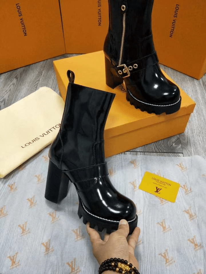 Louis Vuitton Star Trail Ankle Boots Black view 5